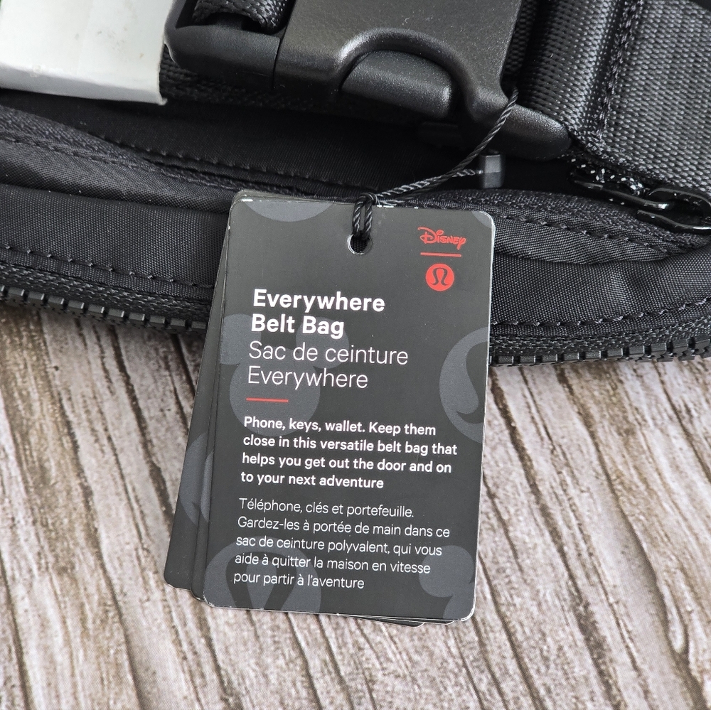 *NWT* LULULEMON X DISNEY
Everywhere Belt Bag 1L Mickey in Motion Graphic - Picture 3 of 5
